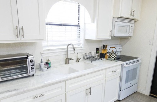 Harlingen House | Tranquil 3BR, 2BA Oasis Near Downtown – Your Perfect Home Away From Home