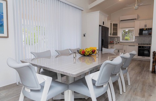 Santa Cruz Villa | Tranquil 3BR Aruba Villa Escape w/Pool, Gazebo & Car Near Waterpark