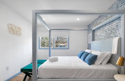 Hillcrest House | Tranquil 5BR 3BA Home w/Pool, Sun Deck, Sleeps 14
