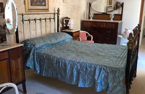 Mosta Other | Tranquil and Unique traditional 400 Yr Farmhouse with jacuzzi and bbq