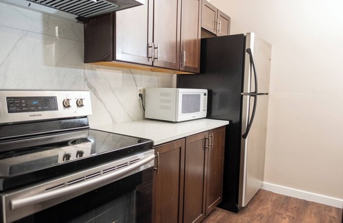 Crescent Heights House | Tranquil Bow River Room: Near River's Beauty house