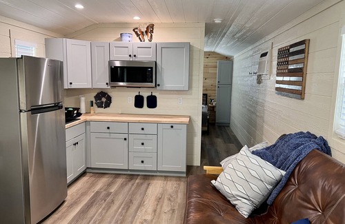Chestnut Mound Cabin | Tranquil Cabin on Lake, 1 hour east of Nashville. Nearby Waterfalls.