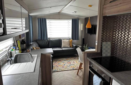 Port Seton Cabin | Tranquil Caravan Retreat by the Seaside, PortSeton