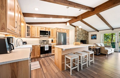 Jacksonport House | Tranquil Cliff Cottage - Northern Door County
