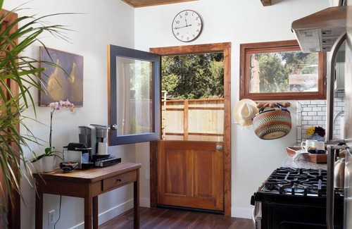 Carmel Cottage | Tranquil cottage with fenced garden, fire pit, bbq, outdoor dining and hot tub.