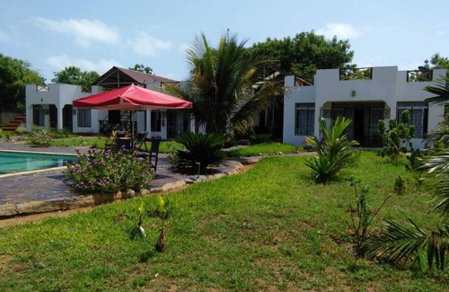 Kilifi Cottage | TRANQUIL COTTAGE ONE, KILIFI, BOFA