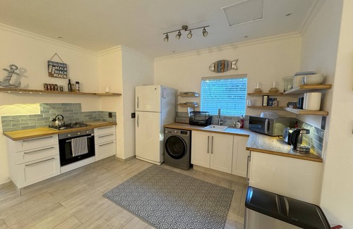 Greater Johannesburg Metropolitan Area Cottage | Tranquil Cottage Retreat - Malanshof, Randburg