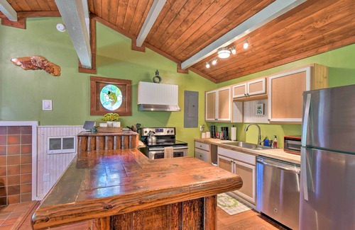 McKenna Cabin | Tranquil + Cozy Yelm Cabin Along Nisqually River!