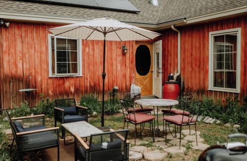 West Buxton House | Tranquil garden retreat located on 15private acres