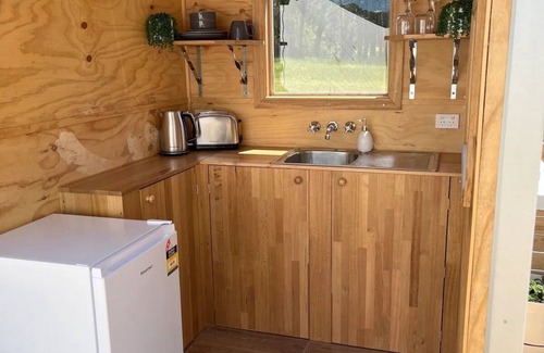Barjarg Cabin | Tranquil Glamping tent and kitchenette/bathroom