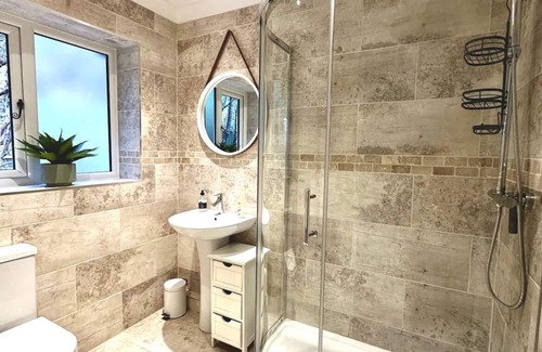 Uplands House | Tranquil home in the heart of Uplands, Swansea