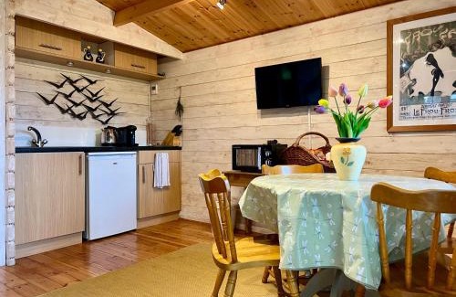 Weston Longville House | Tranquil Norfolk Log Cabin - Stunning Rural Sunset Views