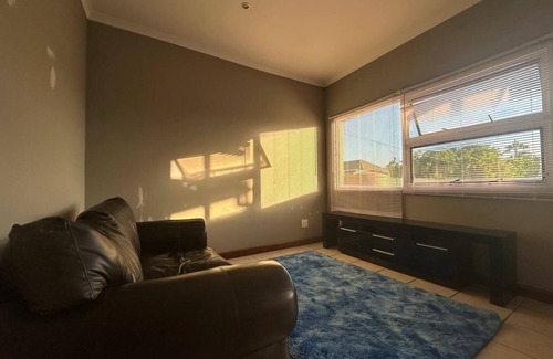 Parow North Apartment | Tranquil Pool Side Apartment
