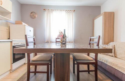 Vrgorac Apartment | Tranquil Retreat Apartment Bozic