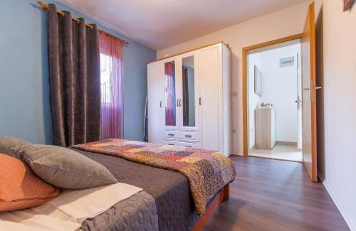 Vrgorac Apartment | Tranquil Retreat Apartment Bozic