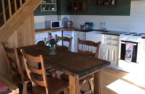 Llanfyllin House | Tranquil retreat for two in the Heart Of Rural Mid Wales.