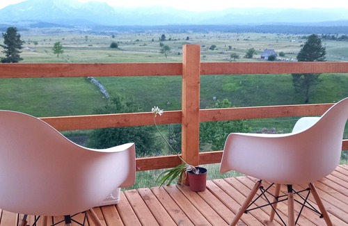 Zabljak Ski Chalet | Tranquil retreat for yoga lovers