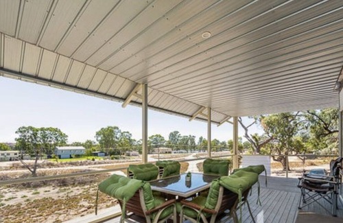 Nildottie House | Tranquil River house in Beautiful Kroehns Landing