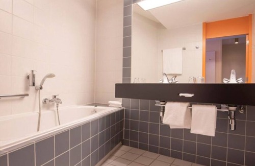 Wolfheze Hotel | Tranquil Room Near De Hoge Veluwe – Perfect for Nature Lovers