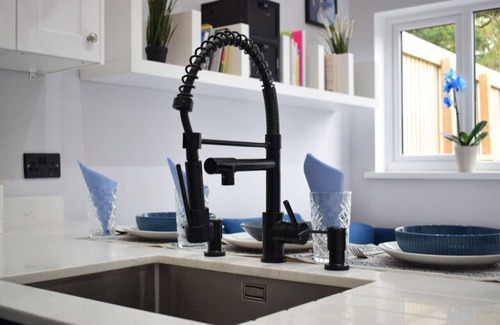 Cyncoed House | Tranquil Serenity Hub
