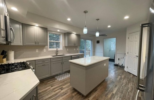 Union Dale House | Tranquil, Stylish Elk Mountain Home with Lake Access
