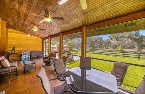 Williston House | Tranquil Suite with Porch Less Than 2 Mi to Cedar Lakes!