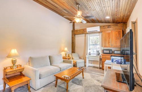Williston House | Tranquil Suite with Porch Less Than 2 Mi to Cedar Lakes!