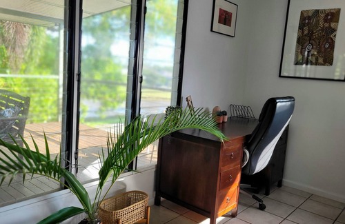 Durack House | Tranquil Tropical 4 Bedroom House with Spa