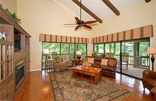 Cummings Cove Condo | Tranquil, well-appointed Condo in Golf CommunitynMinimum stay of 28 nights