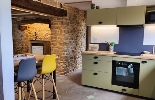 Sebrazac House | Tranquility assured in this bucolic setting overlooking the valley.