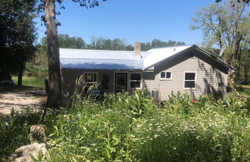 Idlewild Cabin | TRANQUILITY CABIN ON THE WATER DOOR COUNTY WI