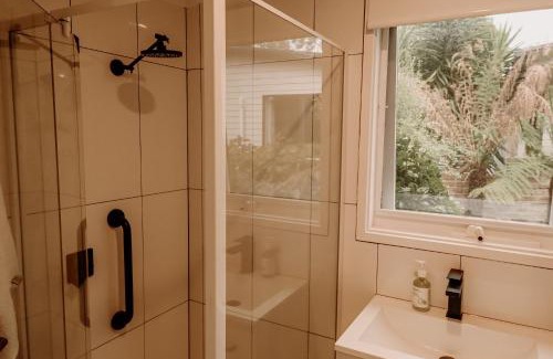 Mount Evelyn House | Tranquility Cottage - Mount Evelyn