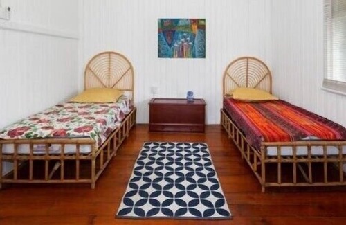 Ipswich House | Tranquility home in Coalfalls (Ipswich 4305)1 km to shop and 5mi. to RIVERLINK.