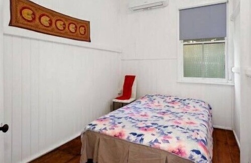 Ipswich House | Tranquility home in Coalfalls (Ipswich 4305)1 km to shop and 5mi. to RIVERLINK.