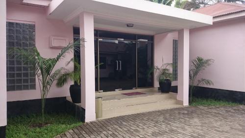 Ukonga Bed & Breakfast | Transit Airport B&B