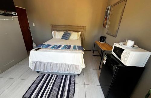 Klerksdorp House | Traquil Stays BnB