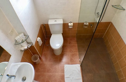 Bang Phra Hotel | Trat Center Hotel