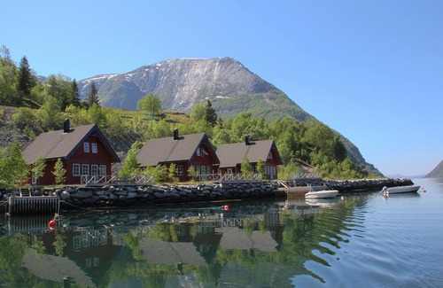Mauranger House | Traum Ferienhaus Direkt am Maurangerfjord, Inkl. 25 PS Motorboot mit Steuerstand