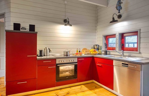Luckow House | traumHaff® Sea Hideaway, private NORDICSPA, fireplace, dog, 200m from the water