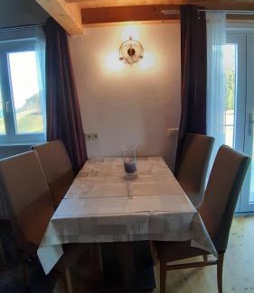 Steinen Apartment | Traumhafte Ferienwohnung mit Pool