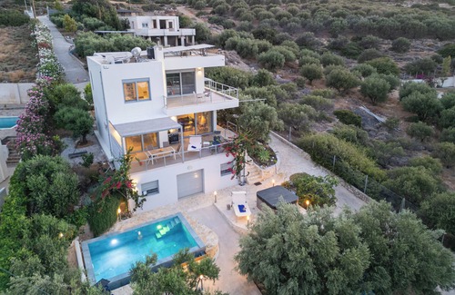 Lassithi Prefecture Villa | Traumvilla mit Beheizbarem Pool