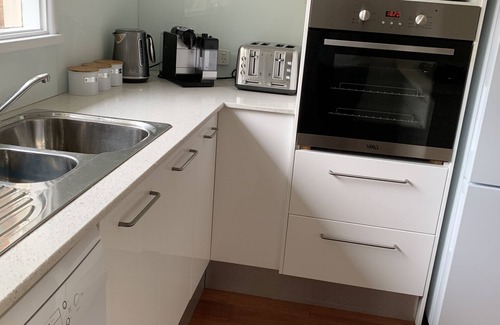 Emu Plains House | Travel for Work? - Stay Penrith -