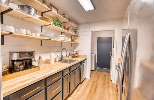 Moultrie Apartment | Travel for work - Stylish 3 BDR - Southern Georgia