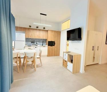 Ciutat de les Arts i les Ciencies Apartment | Travel Habitat Oceanografic Suites
