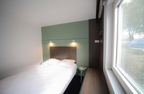 Kruishoutem Hotel | Travel Hotel Kruisem