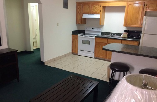 Atlanta Hotel | Travel Inn & Suites