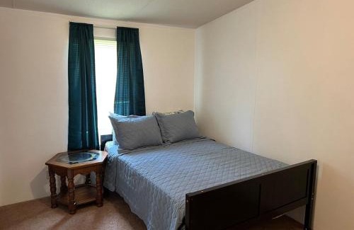 Taylorsville House | Travel Worker Between Housing 32 Lake View Mh
