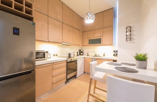 Neos Kosmos Apartment | Traveler s Dream 4 Brdm Renovated Penthouse
