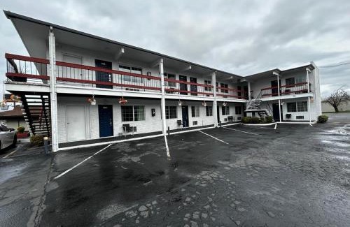 Longview Hotel | Travelers Inn by OYO Longview Kelso
