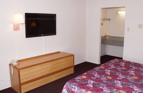 Sherman Hotel | Travelers Inn